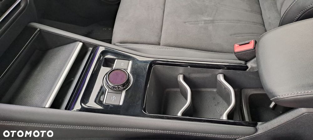 Volkswagen Tiguan - 16