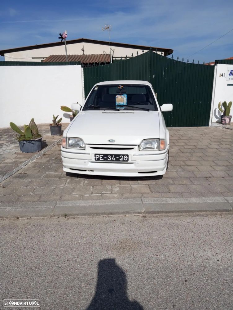 Ford Escort 1.4 CL - 2