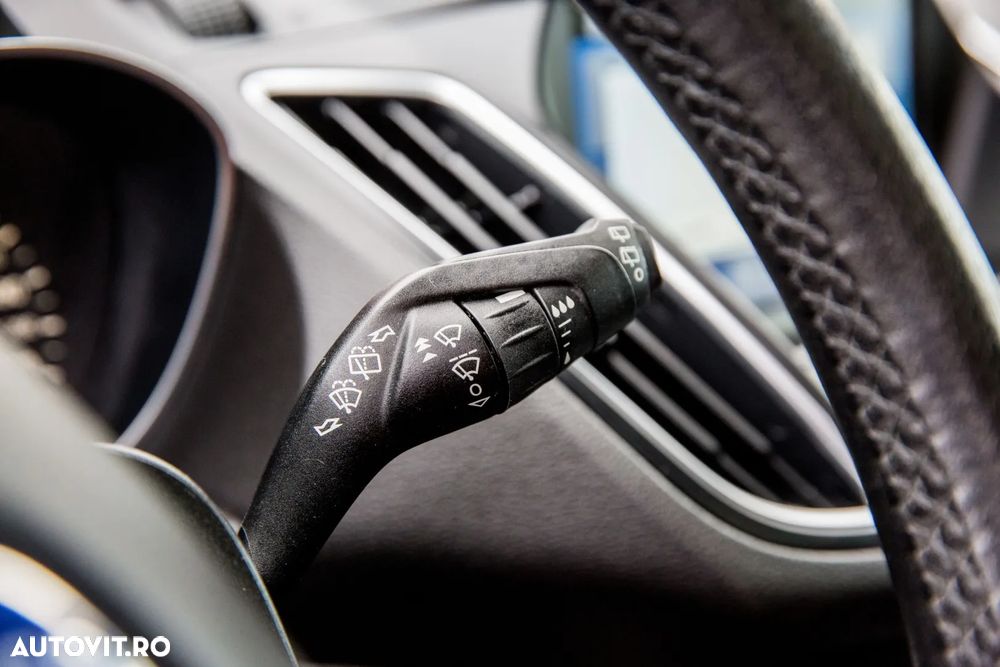 Ford C-Max 2.0 TDCi Titanium - 24