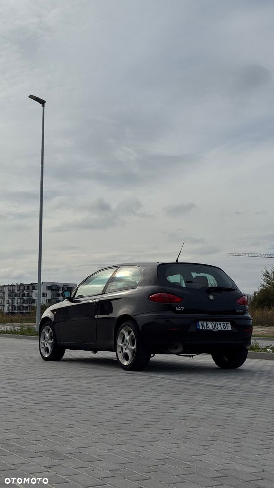 Alfa Romeo 147 - 9