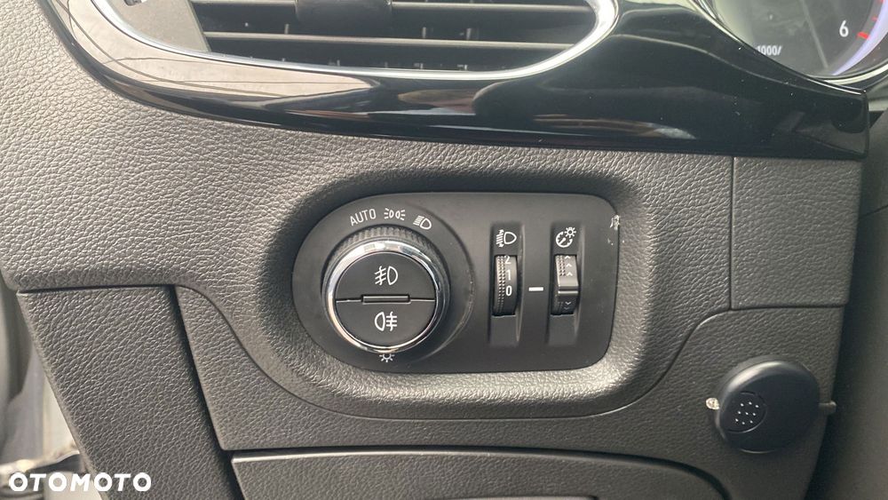 Opel Astra 1.5 CDTI Elegance S&S - 28