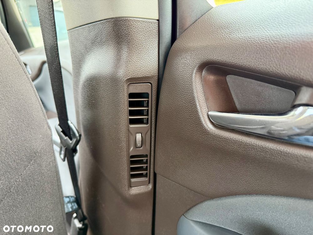 Opel Zafira Tourer 1.4 Turbo Automatik Business Innovation - 17