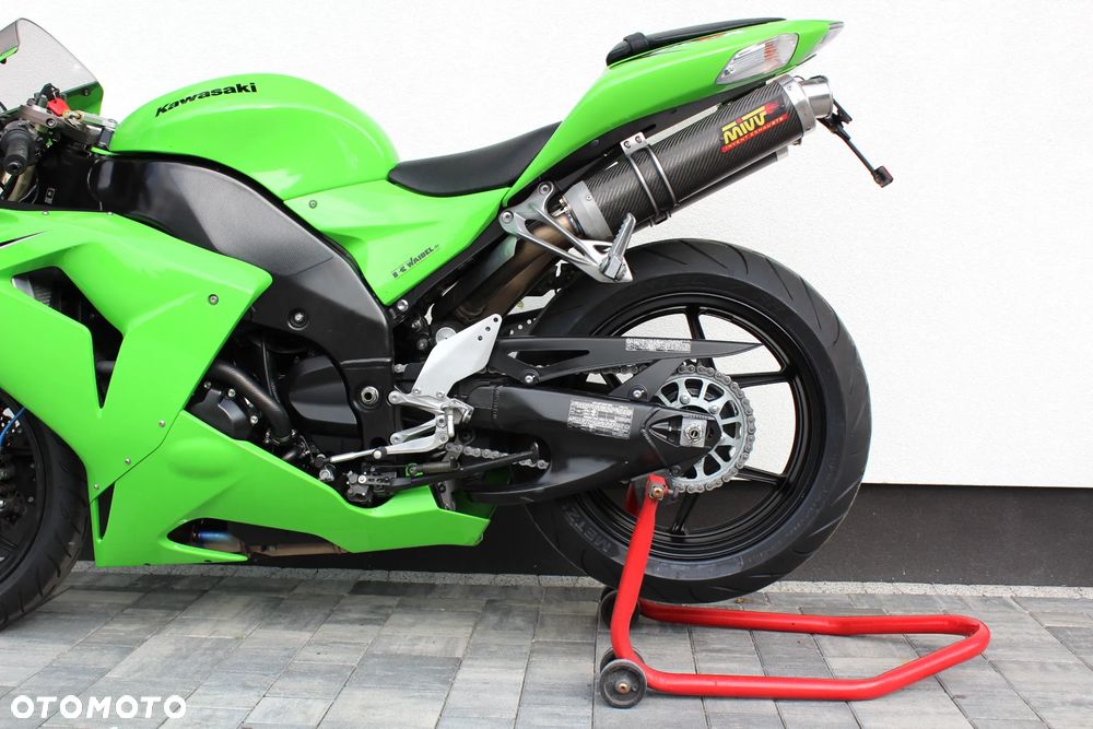Kawasaki ZXR - 9