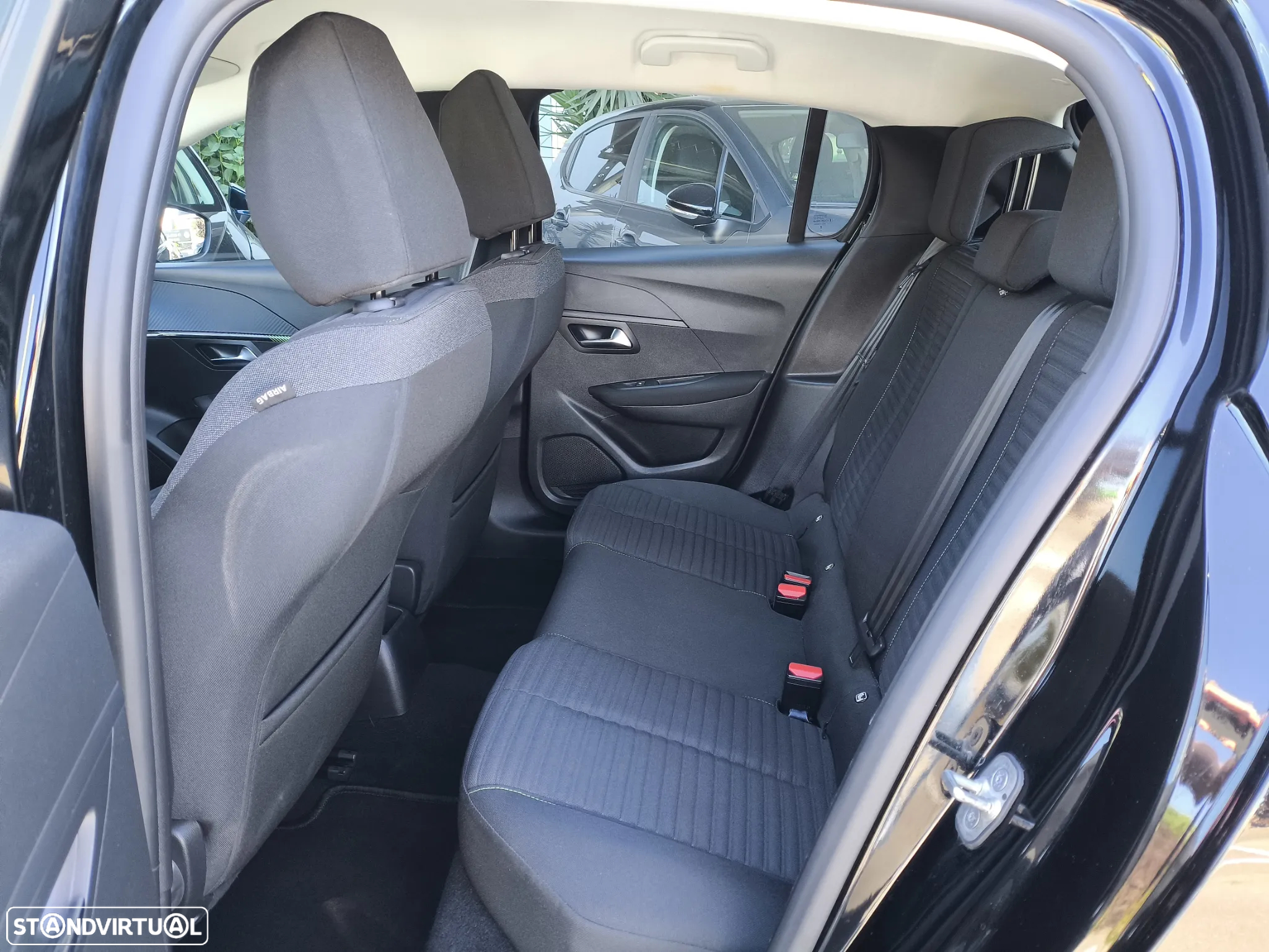Peugeot 208 1.2 PureTech Active Pack - 8