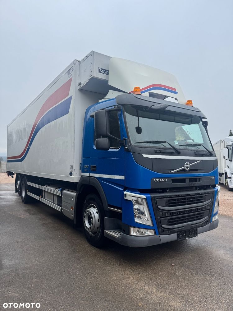 Volvo FM 330/ACC/ Euro6 /CHŁODNIA / DŁUGOŚĆ 12M /24 EURO PALET/ - 4