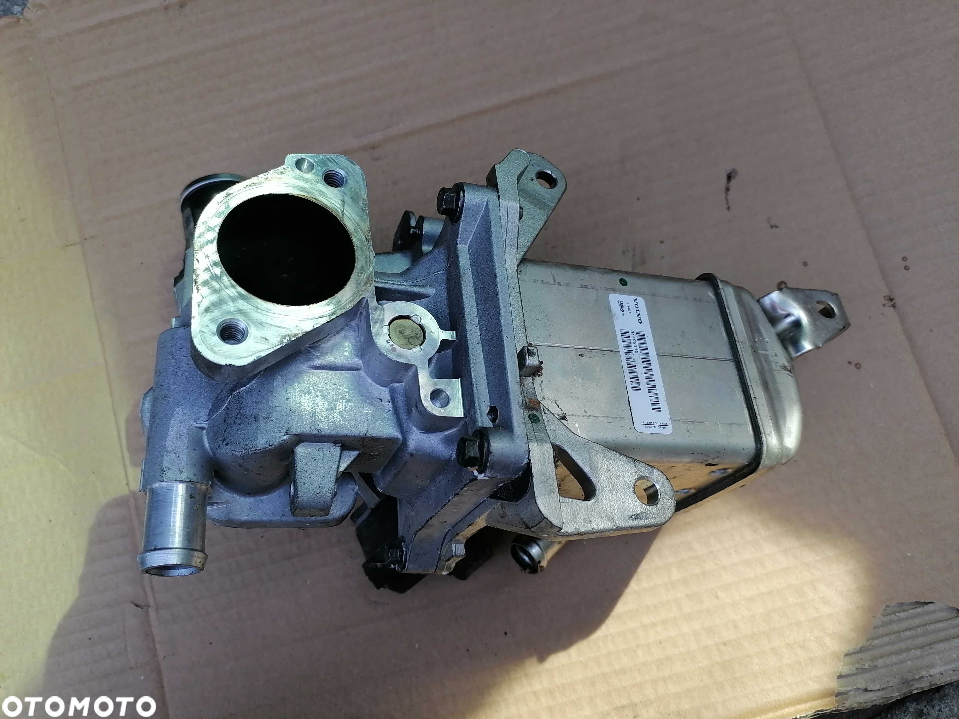 zawór egr volvo v40 II 2.0 D2 - 2