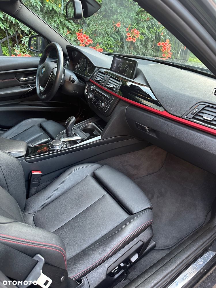 BMW Seria 3 335i xDrive Edition Sport - 10