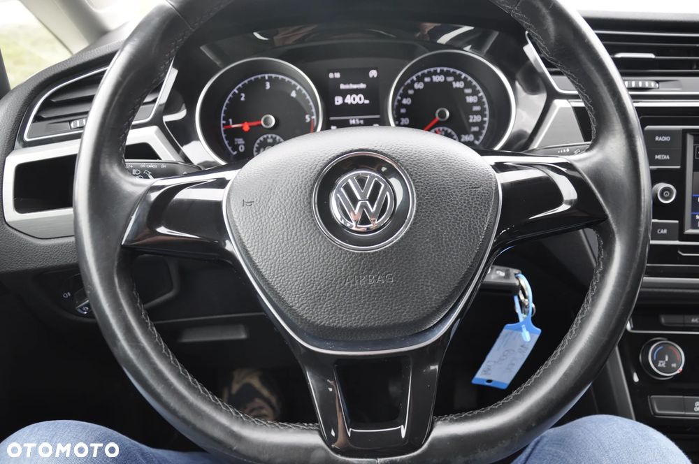 Volkswagen Touran 2.0 TDI SCR (BlueMotion Technology) Comfortline - 26