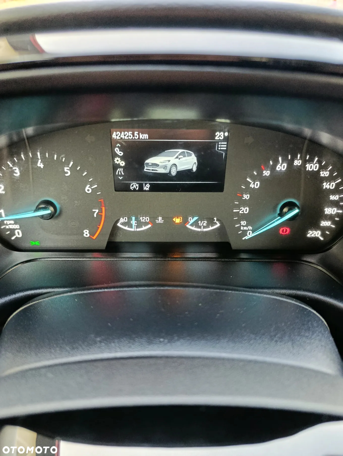 Ford Fiesta - 9