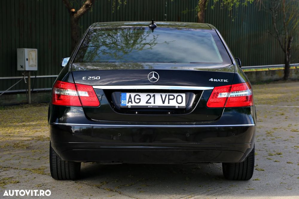 Mercedes-Benz E 250 CDI 4MATIC 7G-TRONIC Elegance - 7