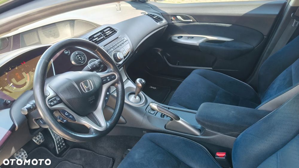 Honda Civic 1.8 Executive - 18
