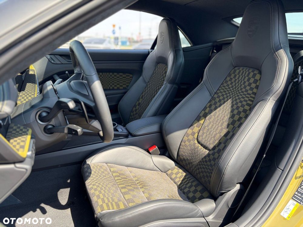 Porsche 911 - 18