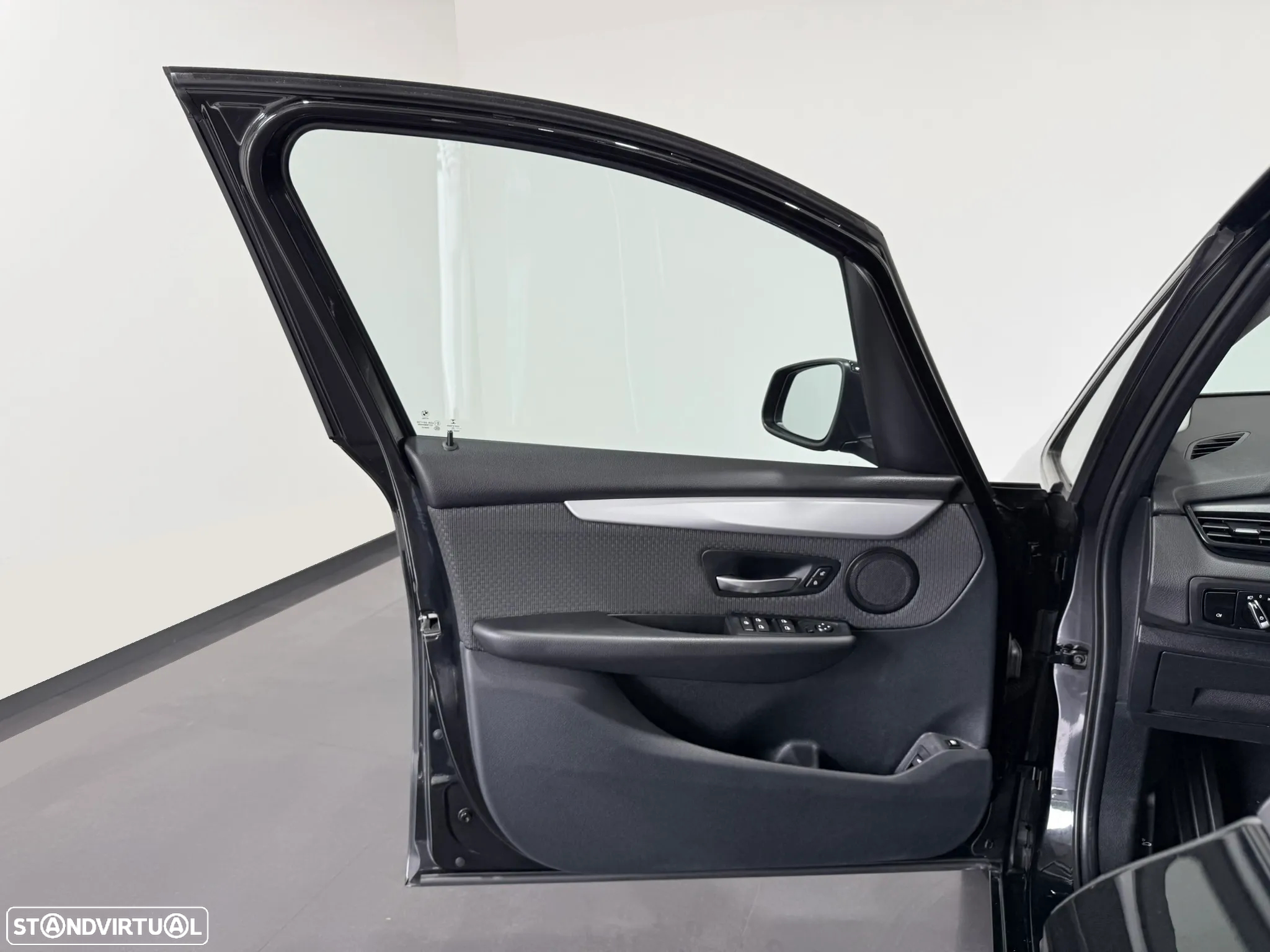 BMW 225xe Active Tourer Advantage - 17
