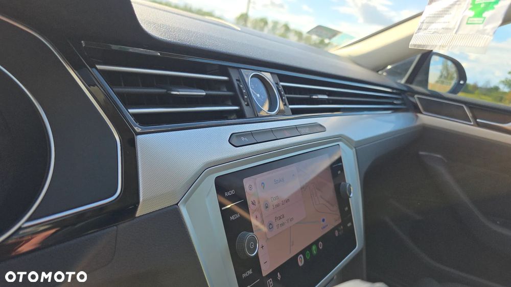 Volkswagen Passat 2.0 TDI SCR Comfortline DSG - 12