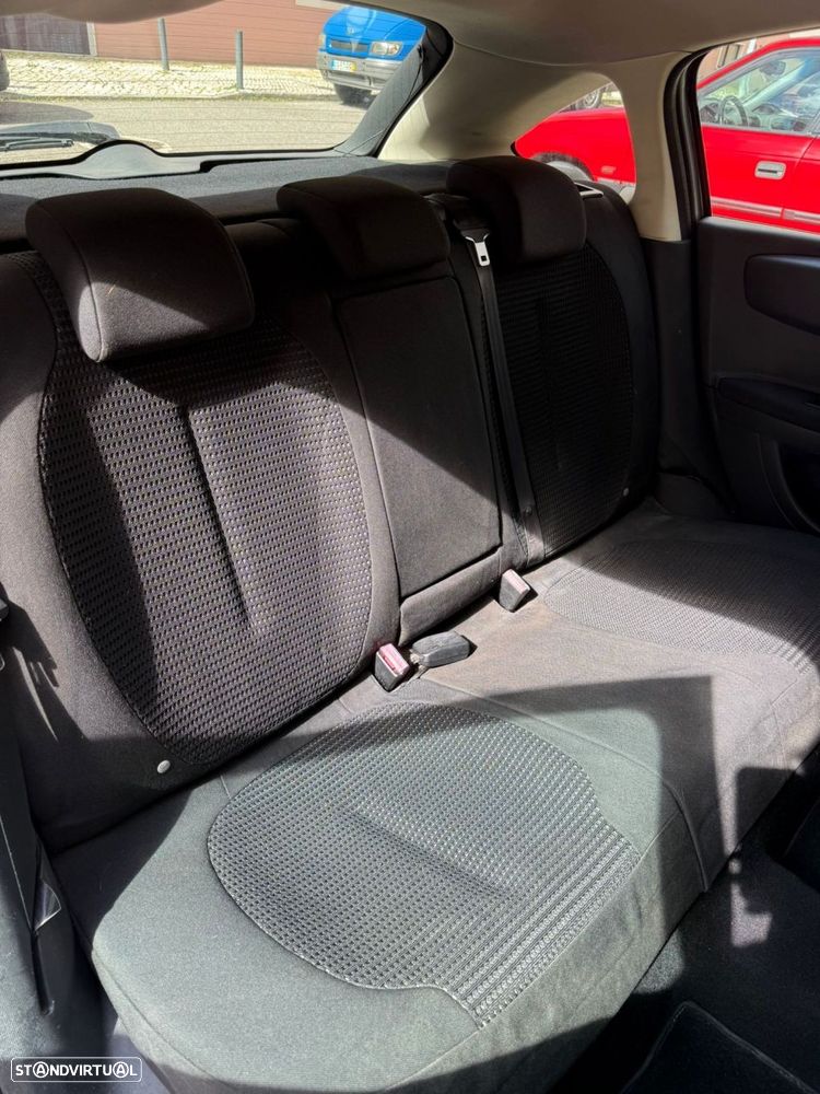 Citroën C4 1.4 16V SX - 15