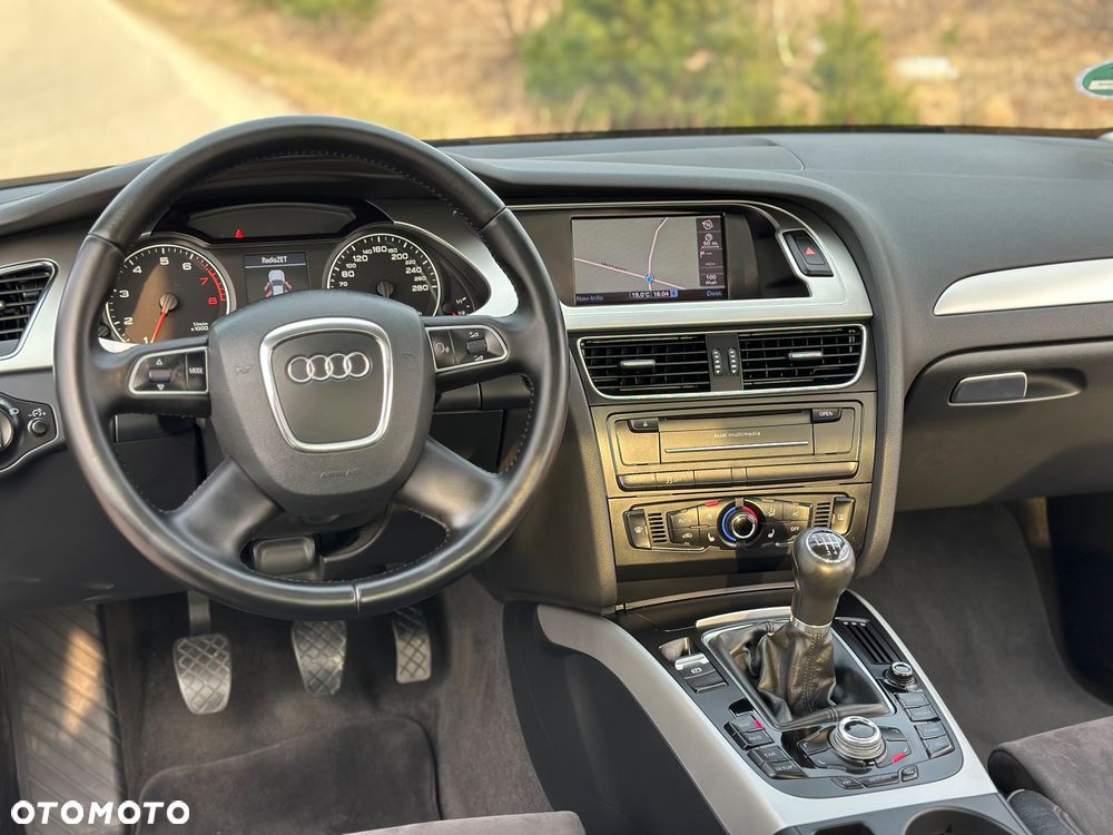 Audi A4 Limousine - 26