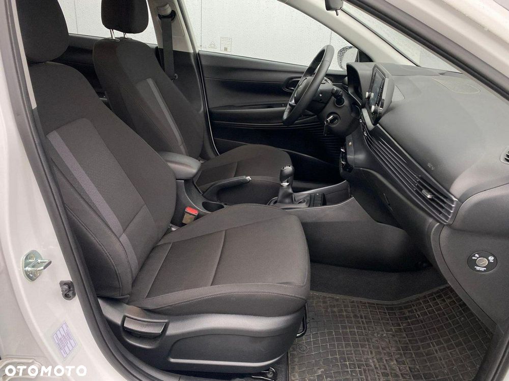 Hyundai i20 1.2 Modern - 29