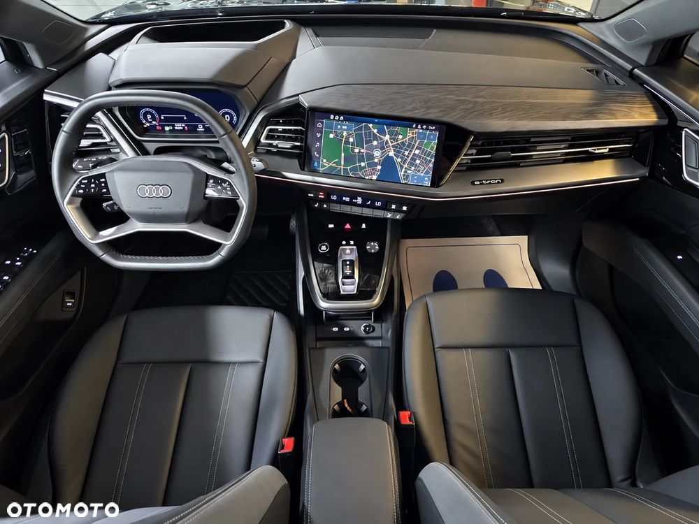 Audi Q4 e-tron - 6