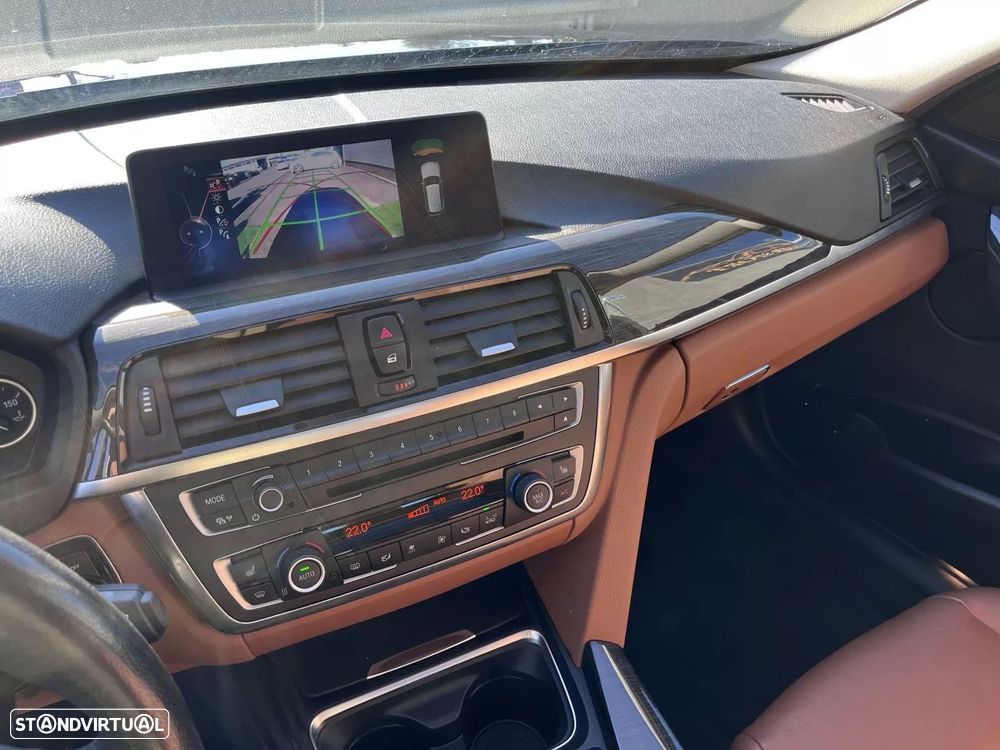 BMW 318 d Touring Luxury Line - 27