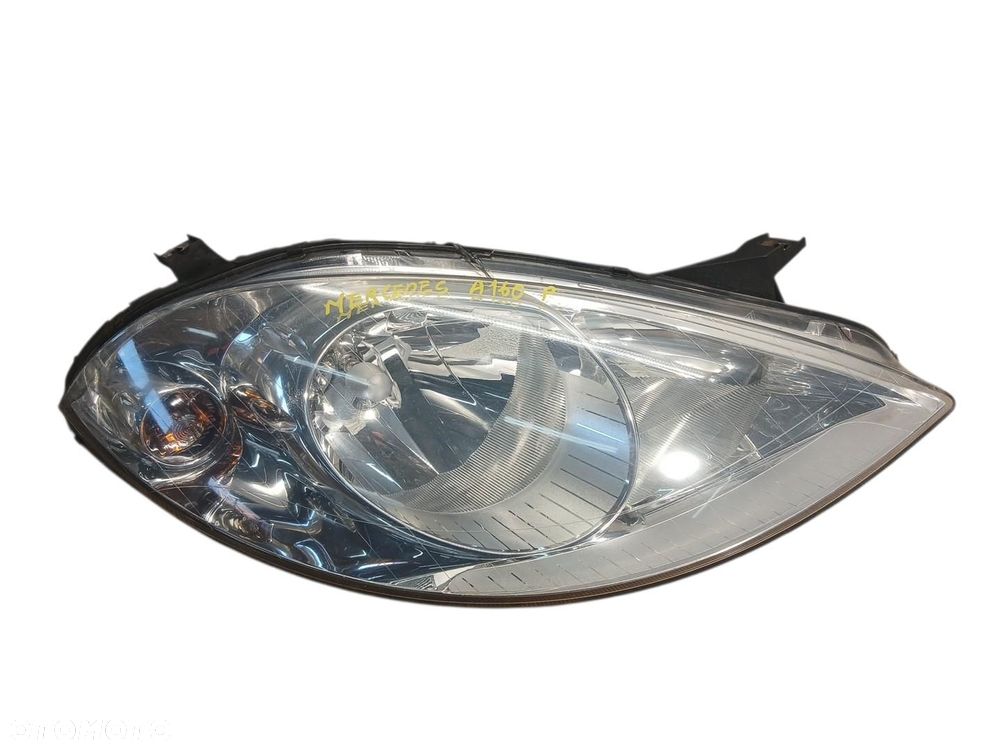 LAMPA PRAWA PRZEDNIA PRZÓD MERCEDES W169 A1698200261 0301197202 - 1