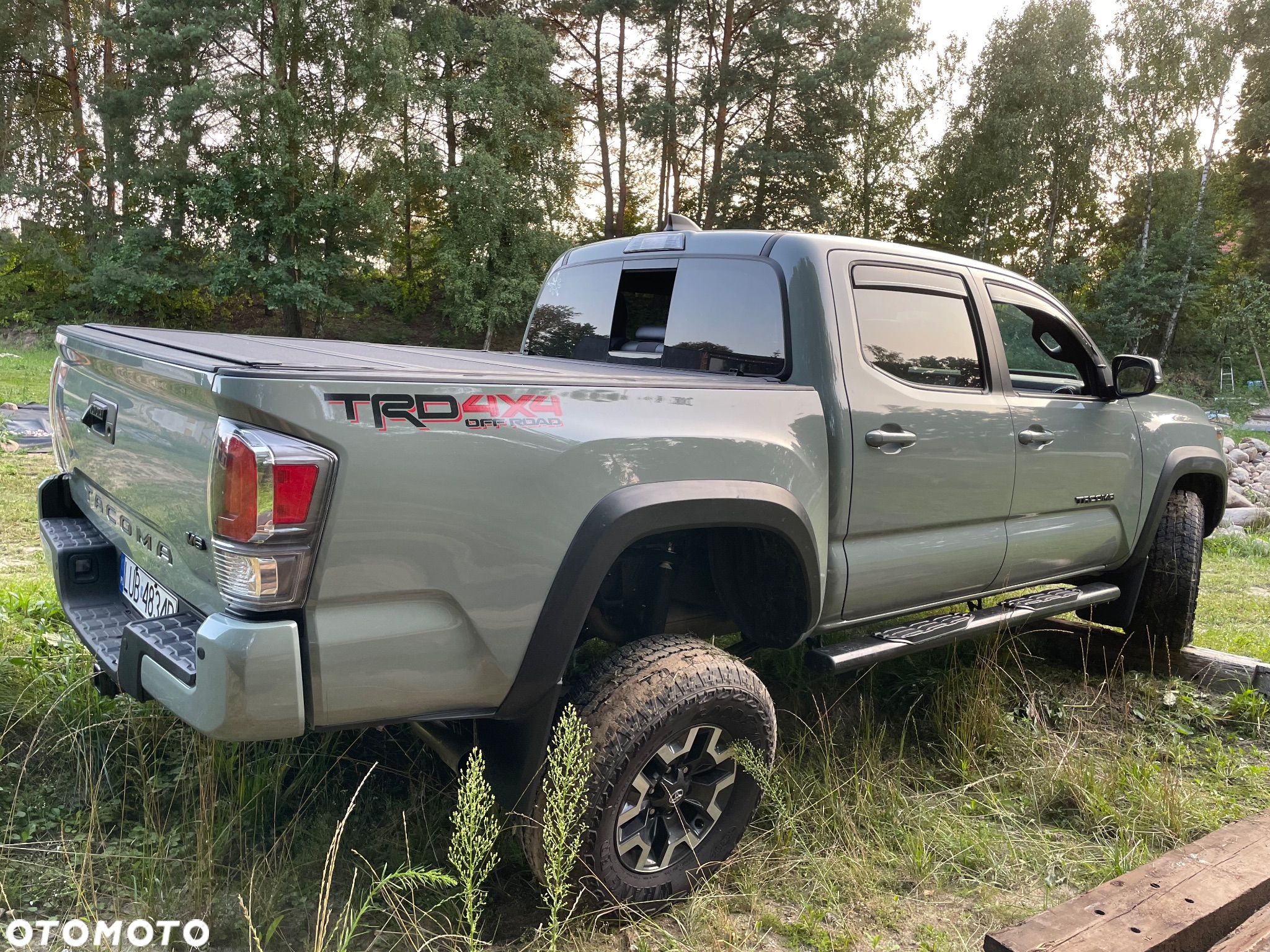 Toyota Tacoma - 8