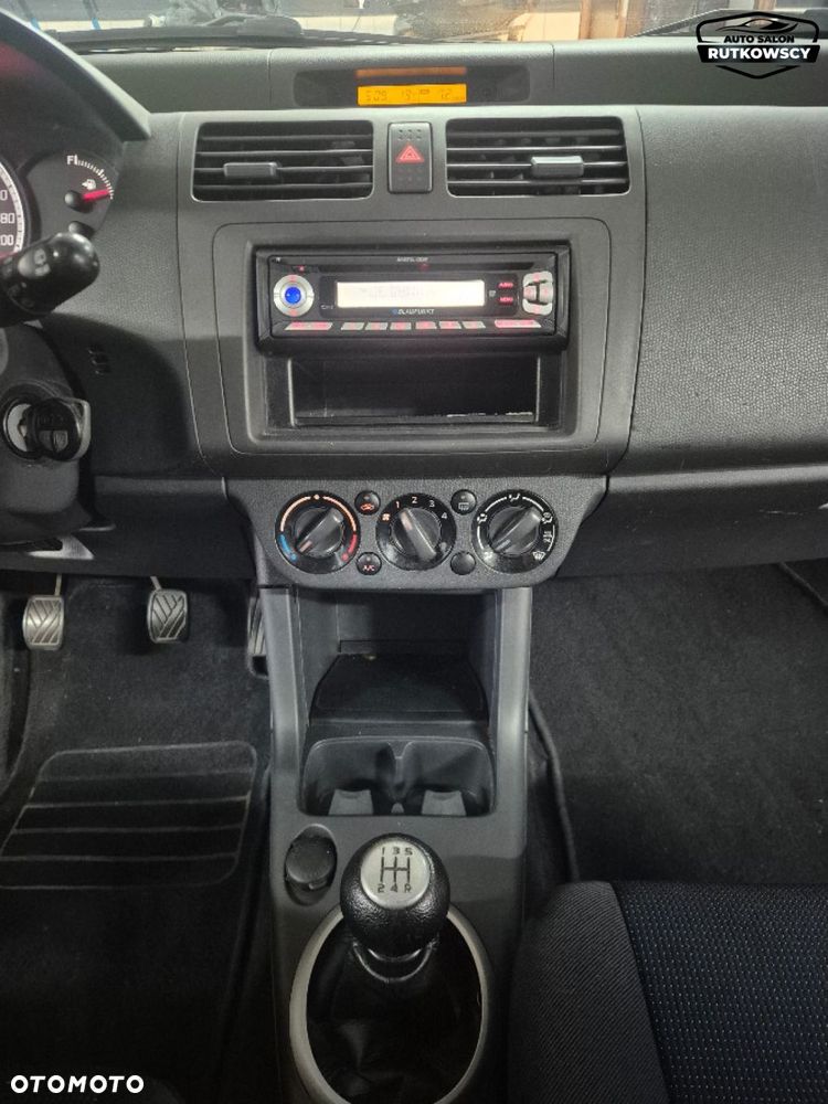 Suzuki Swift - 17
