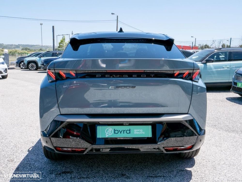 Peugeot E-3008 73 kWh GT - 11