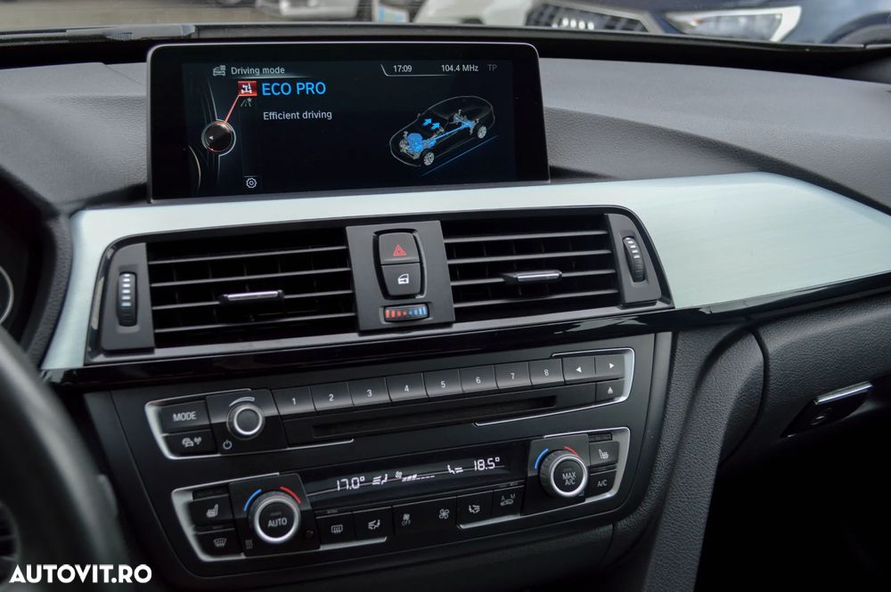 BMW Seria 3 320d Aut. M Sport - 24