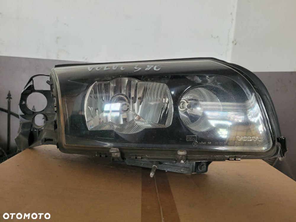 Lampa przednia PRAWA Volvo s80 - 1