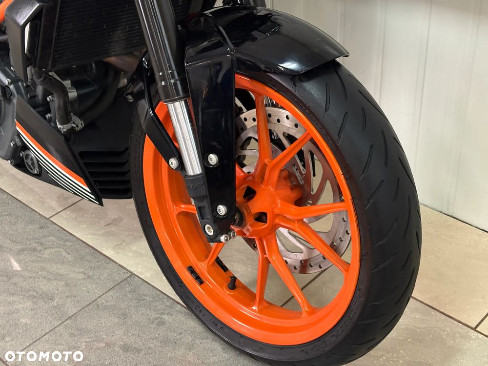 KTM Duke 390 - 12