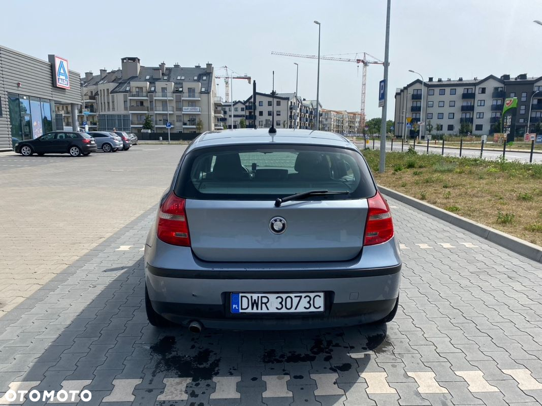 BMW Seria 1 116i - 6