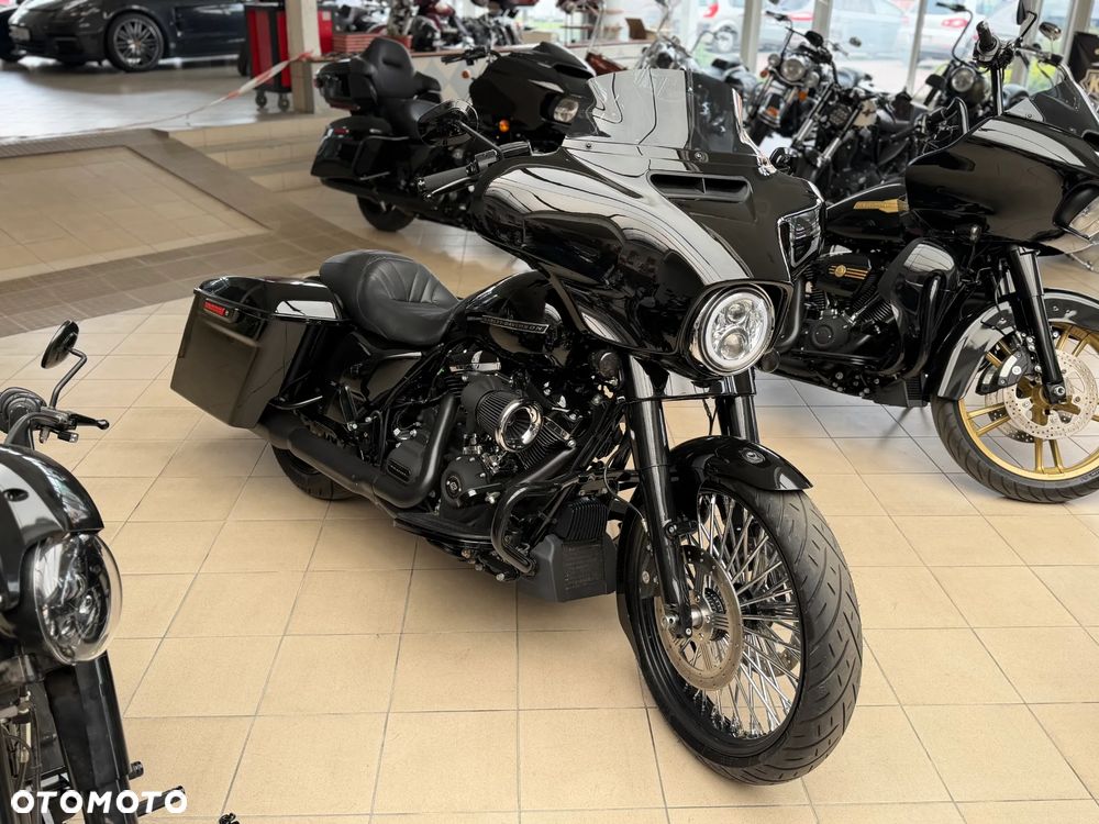 Harley-Davidson Touring Street Glide - 3