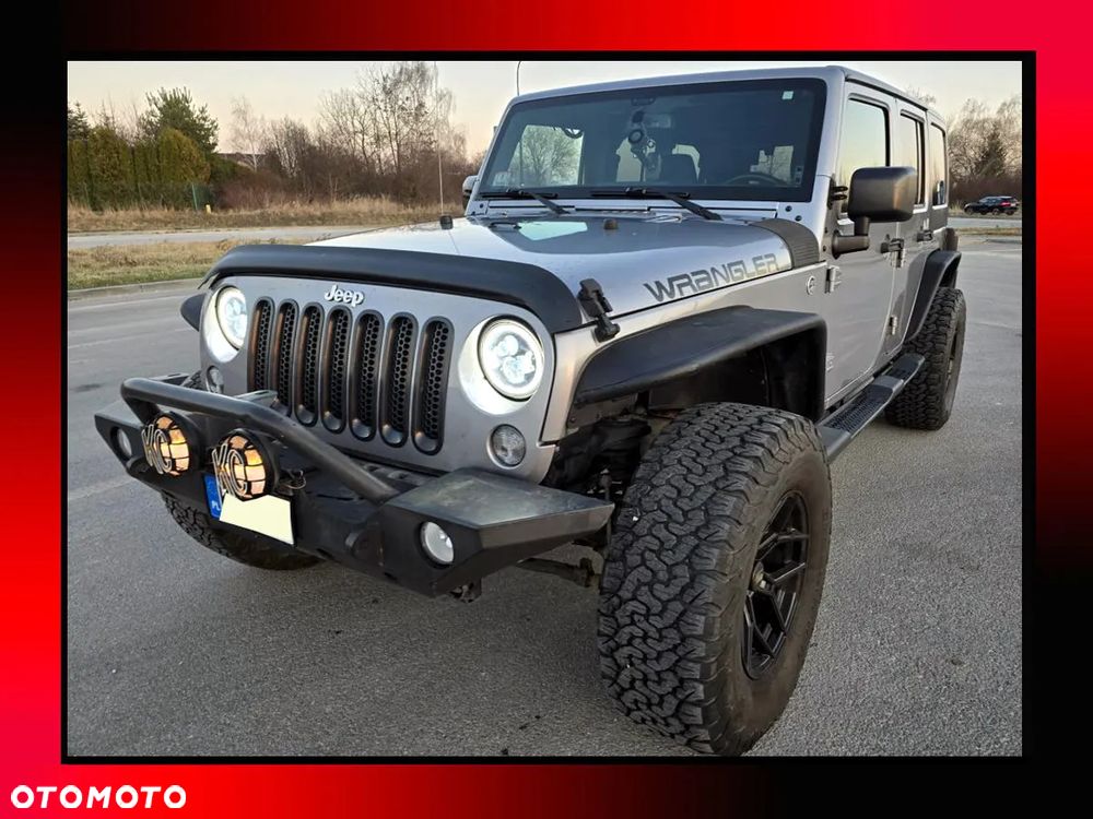 Jeep Wrangler 3.6 Unlim Sahara - 40