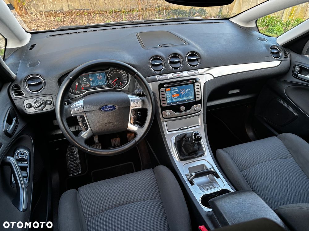 Ford S-Max 2.0 Titanium - 28