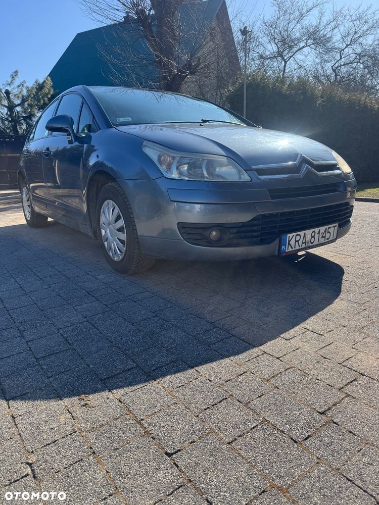 Citroën C4 1.6 16V Magic - 1