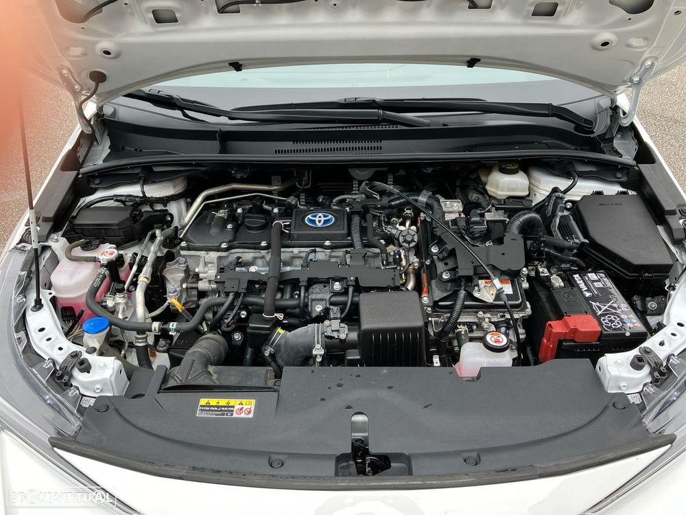 Toyota Corolla 1.8 Hybrid Comfort Plus - 23
