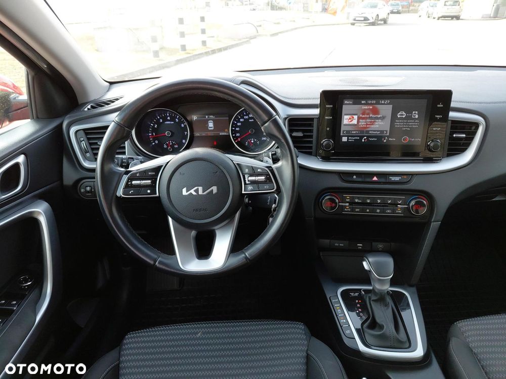 Kia Ceed - 13