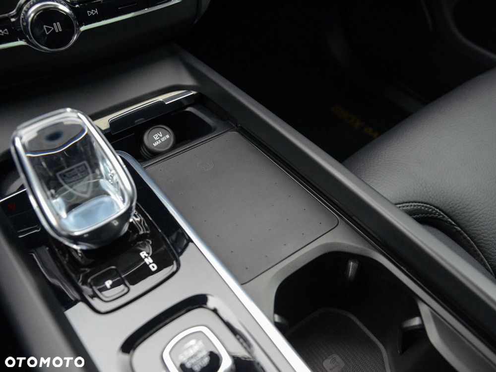 Volvo XC 60 D5 SCR AWD Inscription - 27