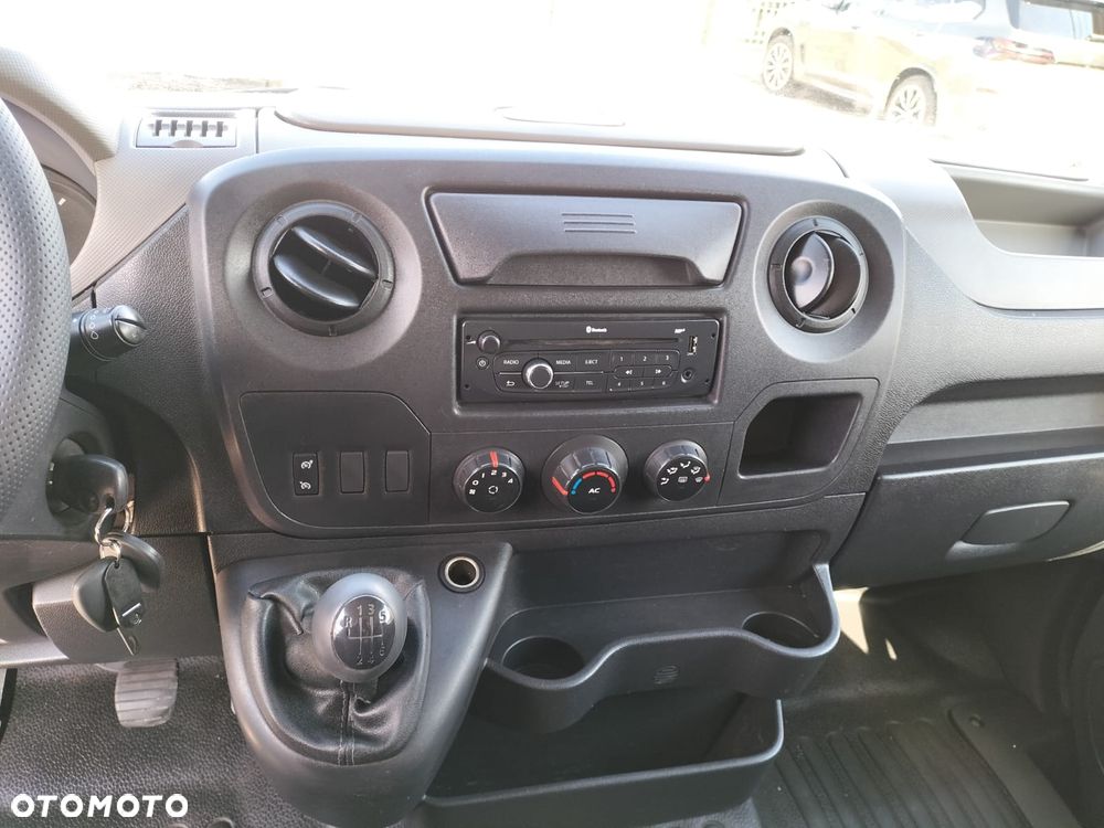 Nissan NV400 L3H2 - 13