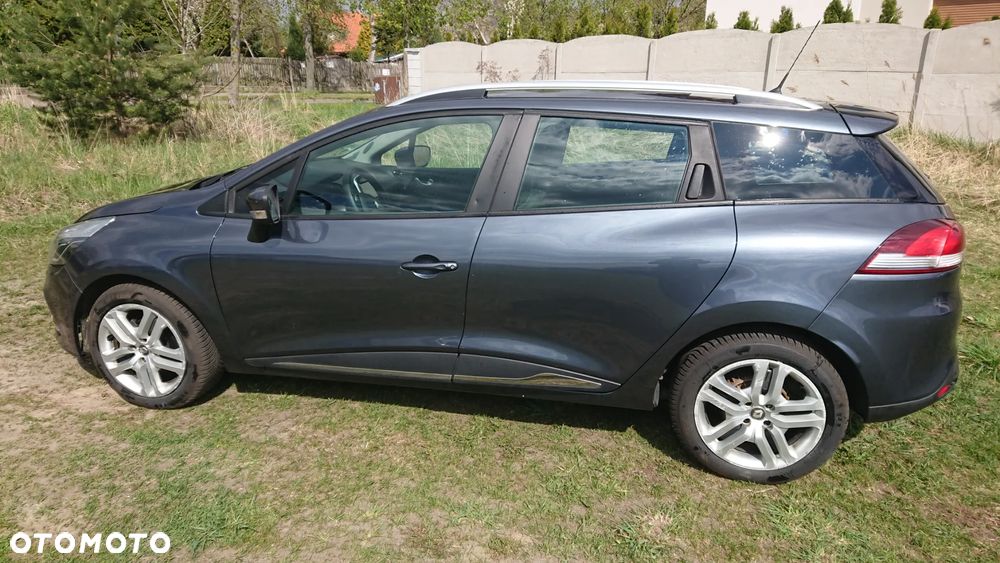 Renault Clio - 30