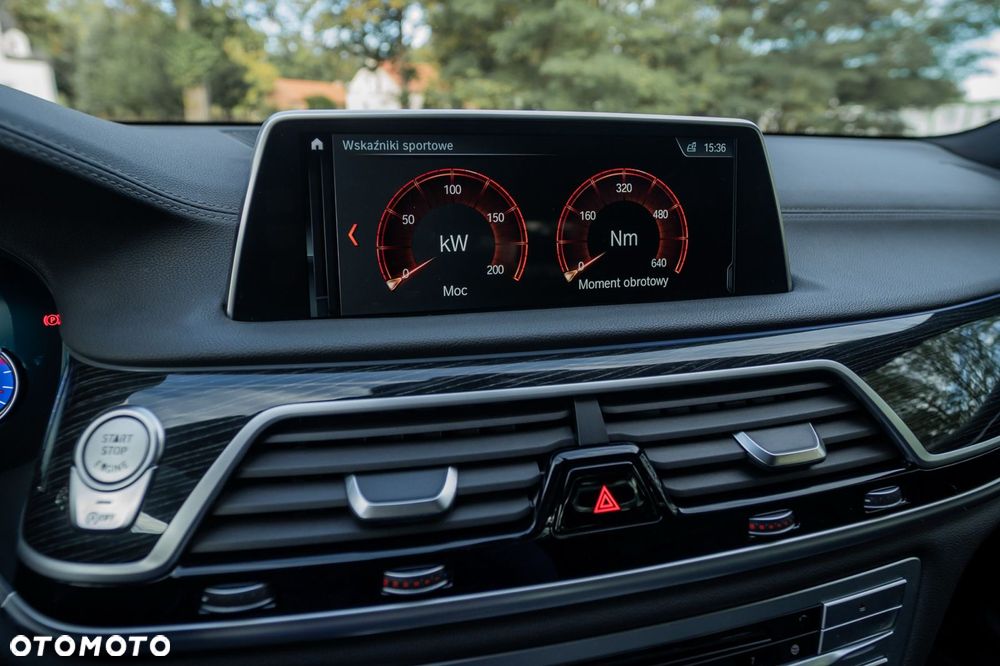 BMW Seria 7 - 25