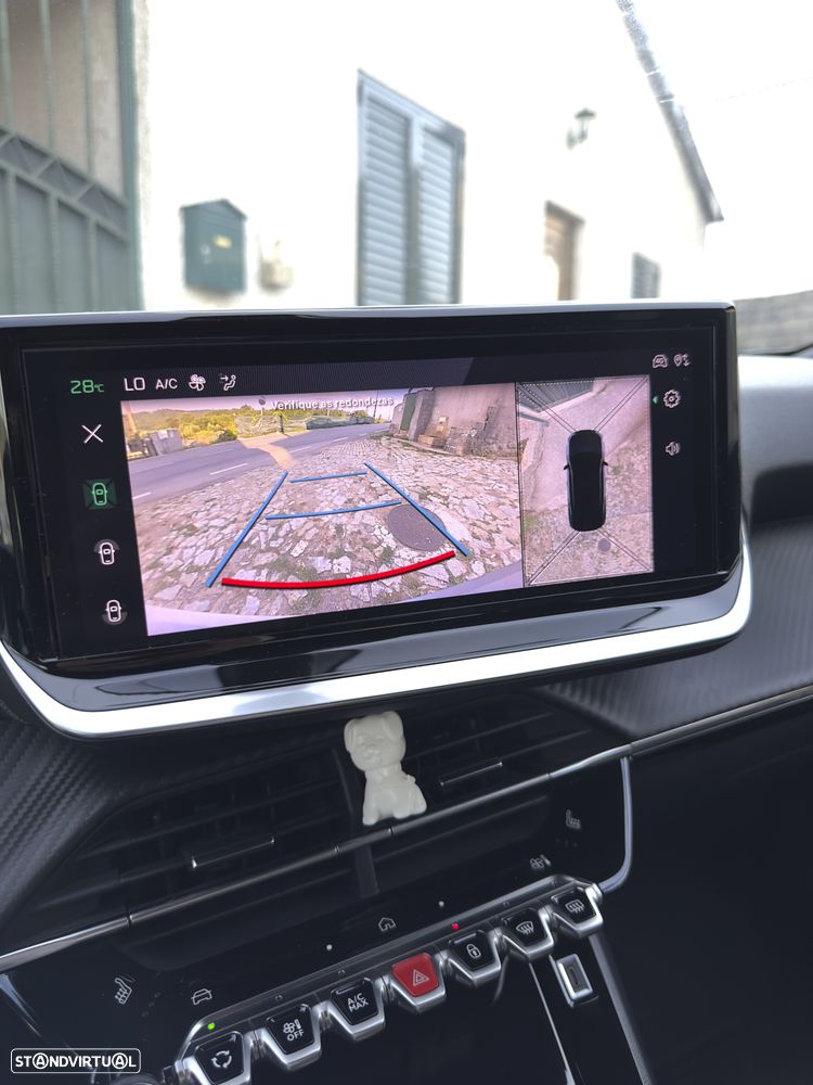 Peugeot 2008 1.2 PureTech Allure EAT8 - 7