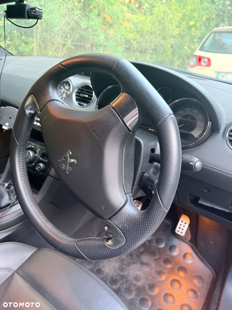 Peugeot RCZ - 3
