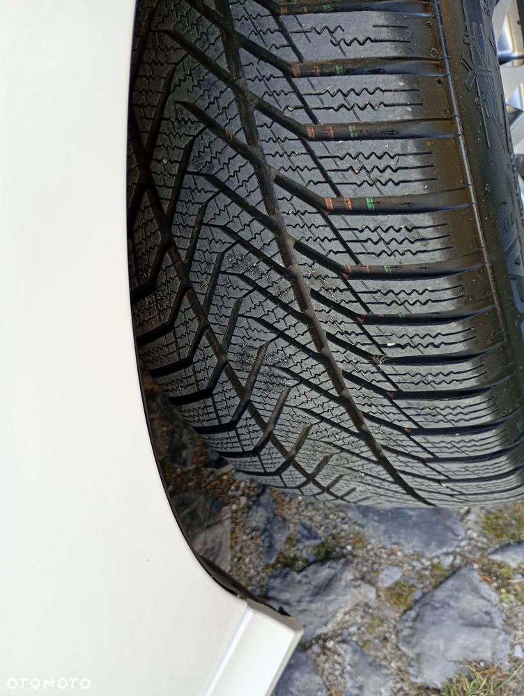 BMW Seria 3 320d xDrive DPF Touring - 36