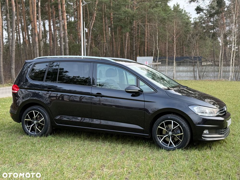 Volkswagen Touran 2.0 TDI SCR DSG ACTIVE - 8