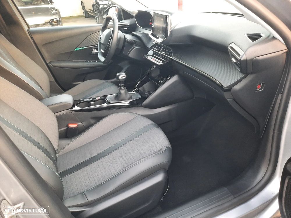 Peugeot 208 1.2 PureTech Allure Pack - 40