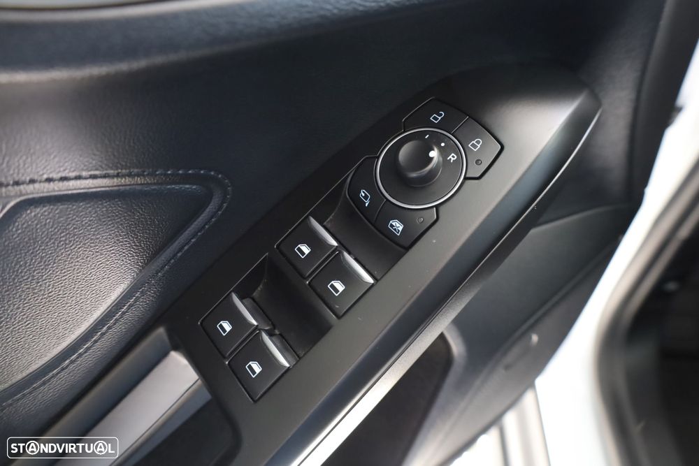 Ford Focus 1.0 EcoBoost MHEV Connected - 42