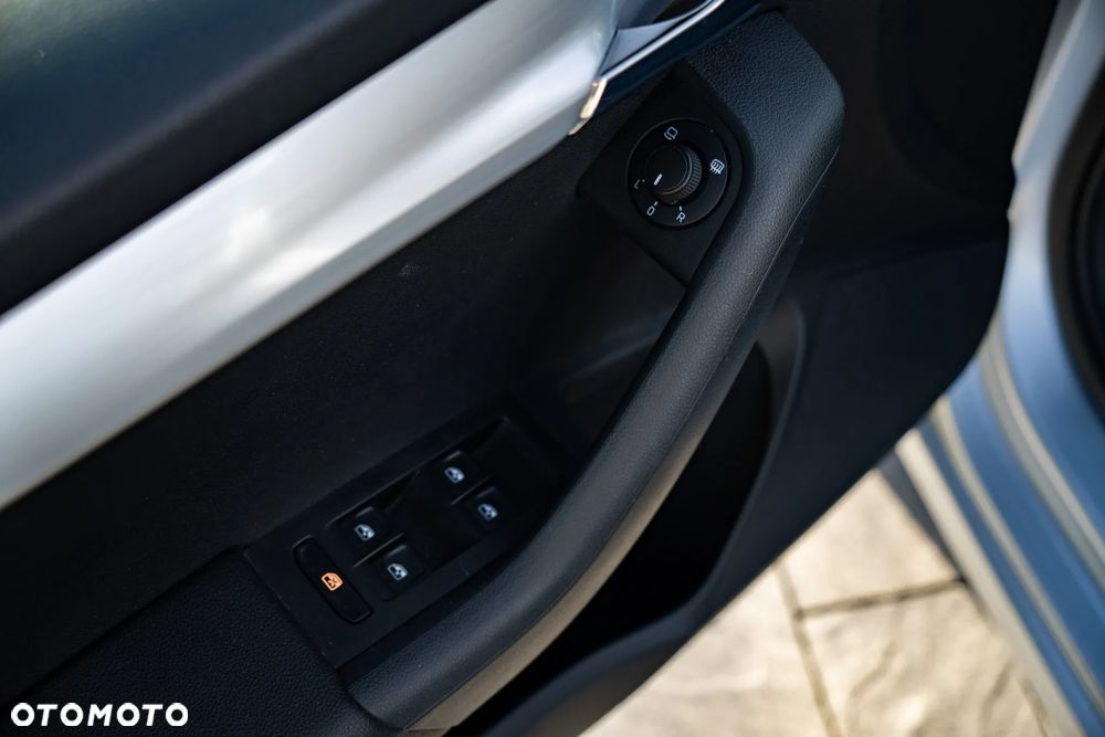 Skoda Octavia 2.0 TDI 4x4 DSG Style - 26