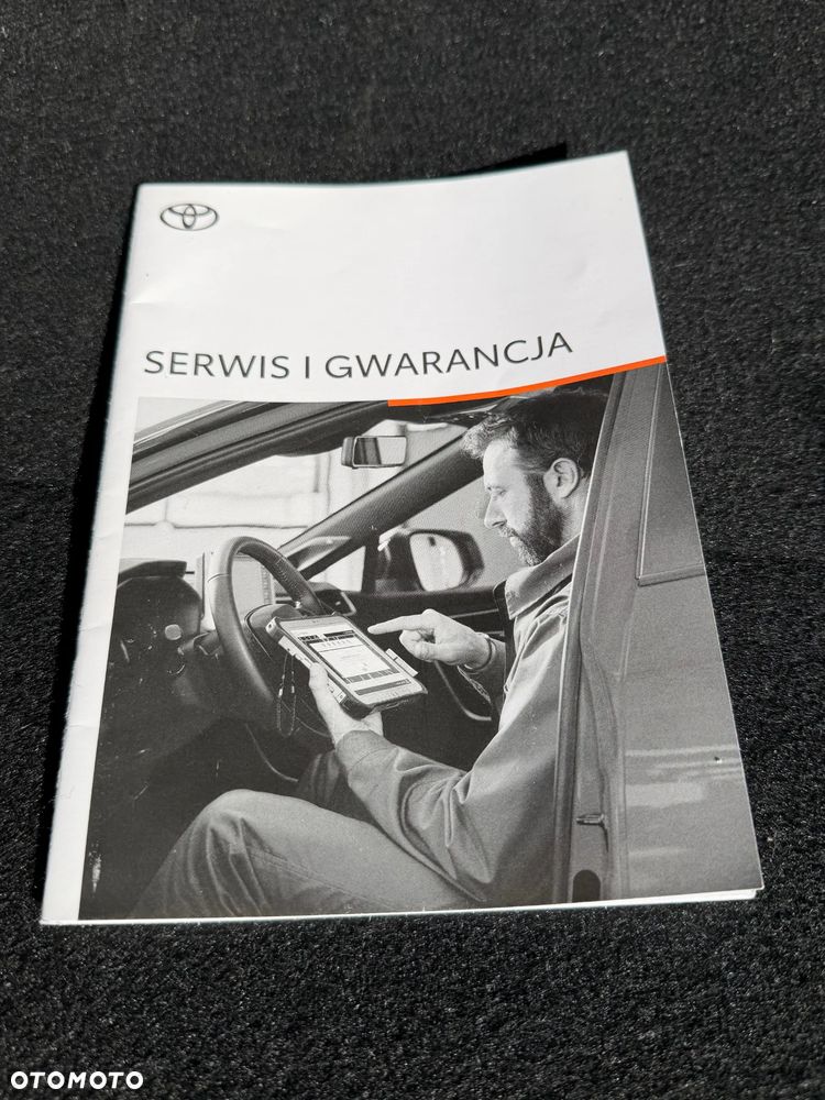 Toyota Corolla 1.8 Hybrid Comfort - 32