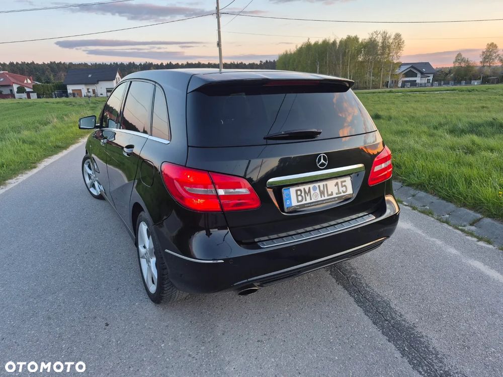 Mercedes-Benz Klasa B 200 BlueEFFICIENCY Edition 1 - 11